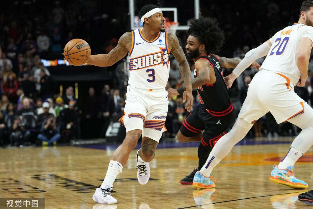 赛场上迎来 赛场上迎来